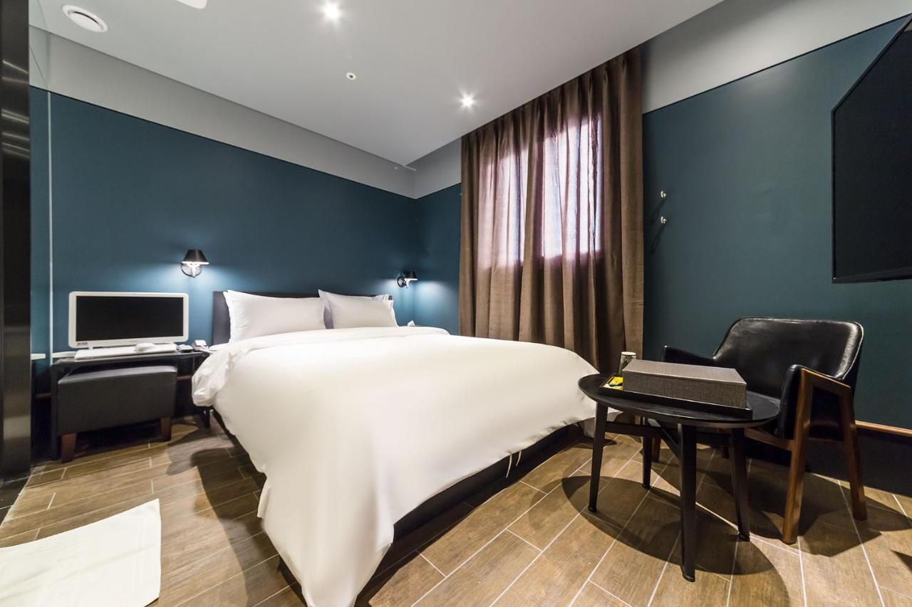 Amare Hotel Suwon Exterior photo