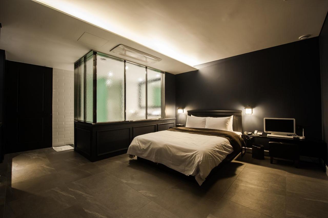 Amare Hotel Suwon Exterior photo
