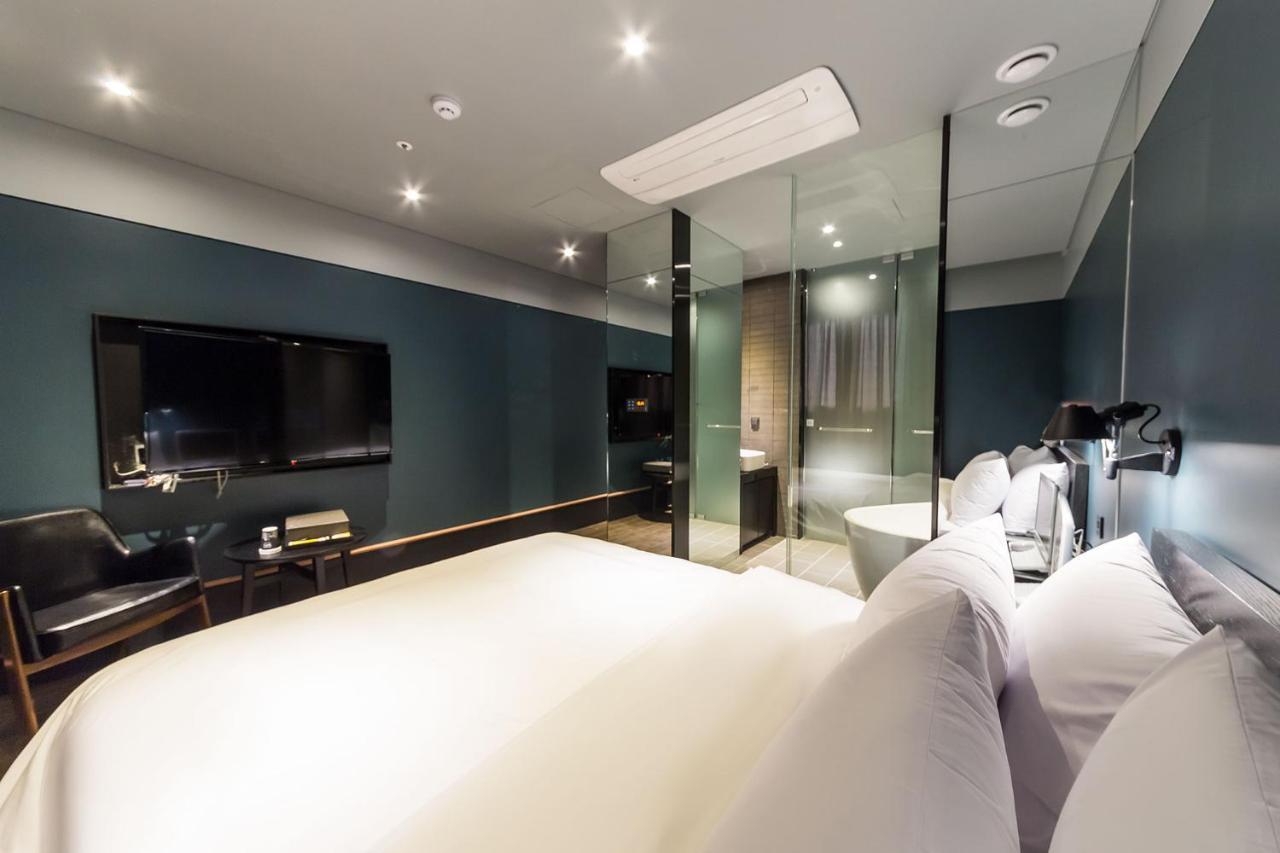 Amare Hotel Suwon Exterior photo