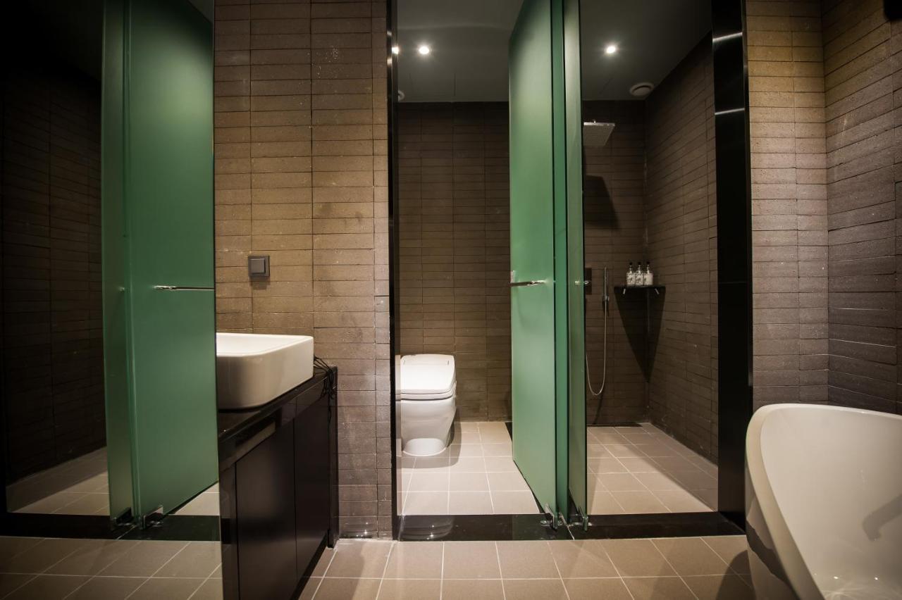Amare Hotel Suwon Exterior photo