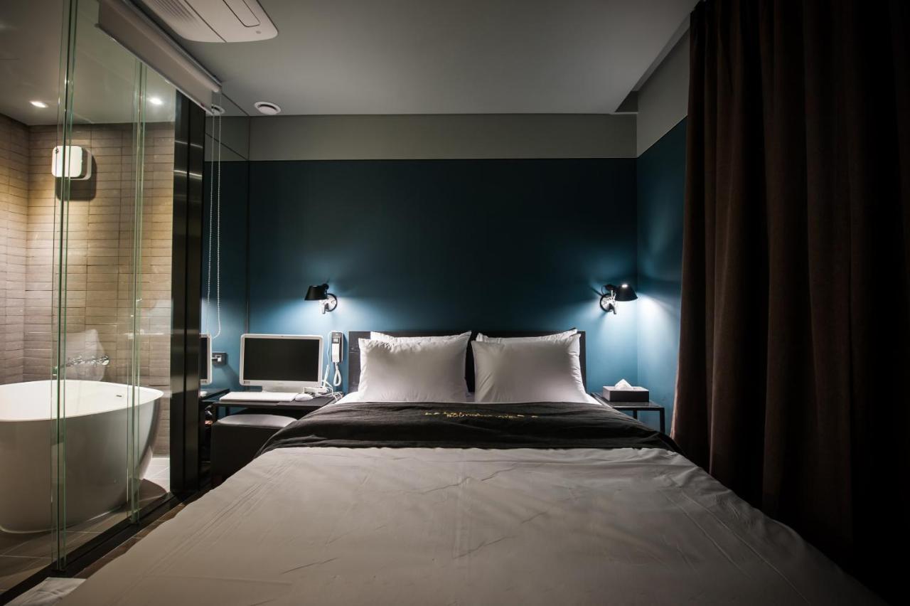 Amare Hotel Suwon Exterior photo