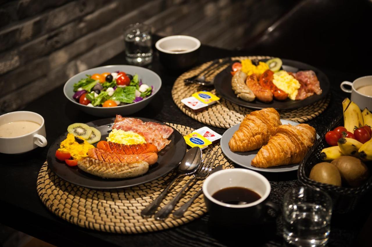 Amare Hotel Suwon Exterior photo