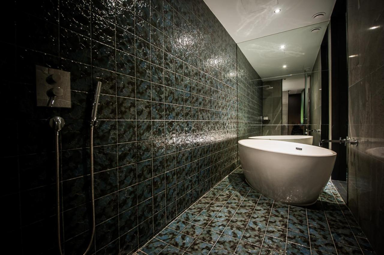 Amare Hotel Suwon Exterior photo